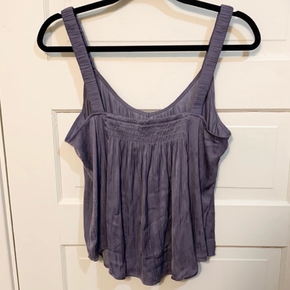 EVEREVE Elise Hammered Satin Tank in Shale - Picture 6 of 11